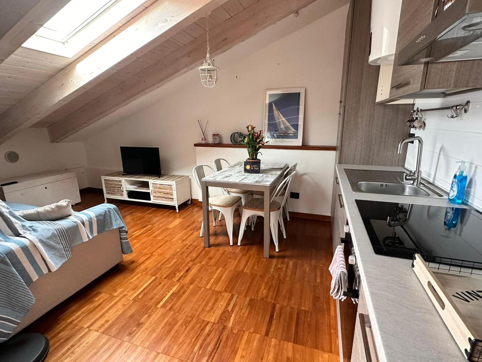 Loft&Sun Apartment ลาสเปเซีย ภายนอก รูปภาพ