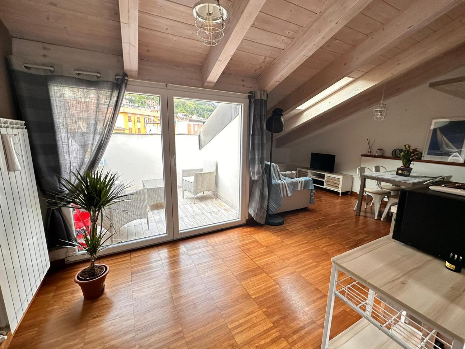 Loft&Sun Apartment ลาสเปเซีย ภายนอก รูปภาพ